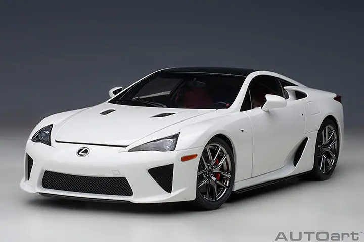 Autoart 1:18 Lexus Lfa In Whitest White With Carbon Roof 1