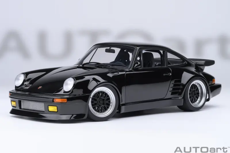 Autoart 1:18 Porsche 911 (930) Turbo Wangan Midnight “Blackbird” Comic Version 1 1
