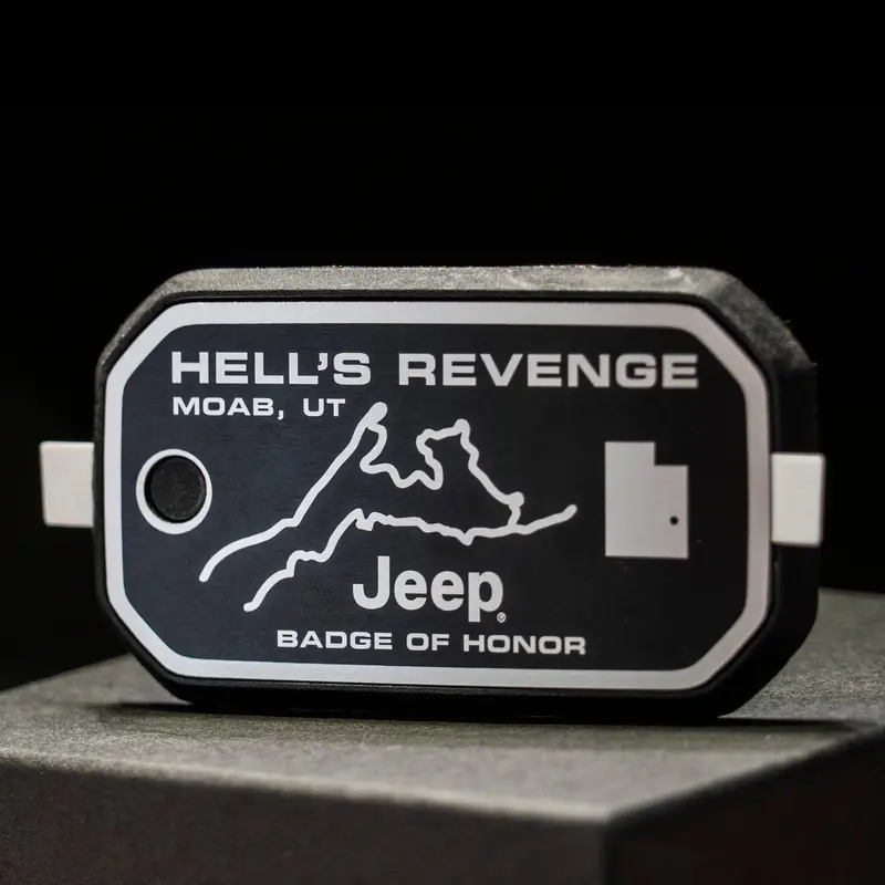 Badge Of Honor バッジオブオナー Uta Moab Hell's Revenge ユタ モアブ アメリカ 本国 ジープバッジ 1