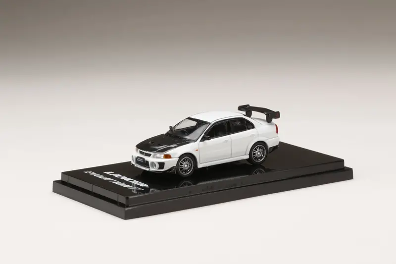 Hobby Japan 1:64 Mitsubishi Lancer Gsr Evolution 5 (Cp9a) 1998 Customized Version In White 1