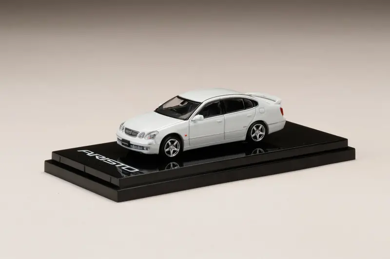Hobby Japan 1:64 Toyota Aristo V300 Vertex Edition In White Pearl Crystal Shine 1