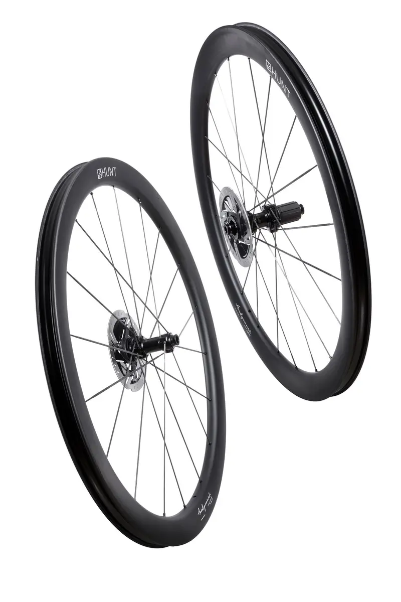 Hunt 44_46 Aerodynamicist Ud Carbon Spoke Disc Wheelset 1