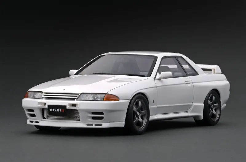 Ignition Model 1:18 Nissan Skyline Gt-R Nismo R32 White 1