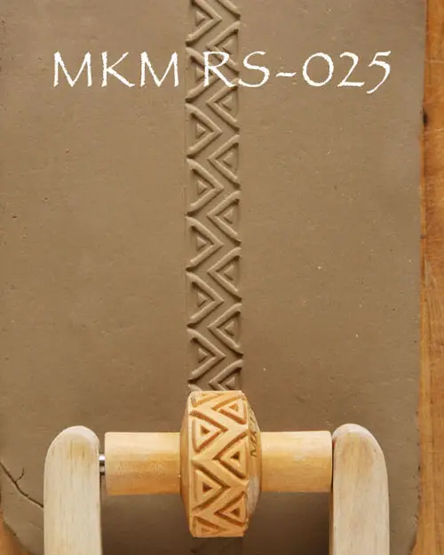 Mkm Rs 025 Small Handle Roller - Zigzag Triangles 1