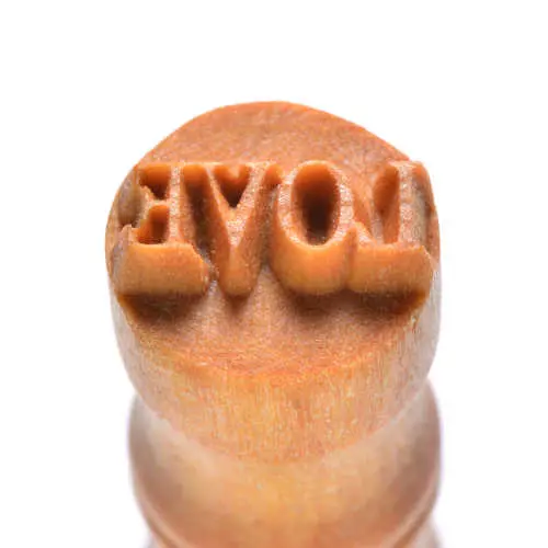 Mkm Scs 158 Small Round Stamp - Love 1