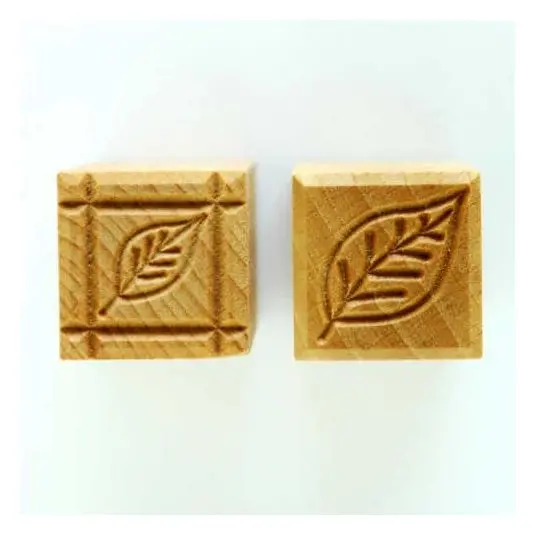 Mkm Ssm 010 Medium Square Stamp - Leaf 1