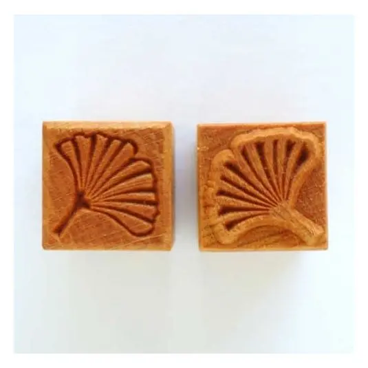 Mkm Ssm 107 Medium Square Stamp - Ginkgo Leaf 1