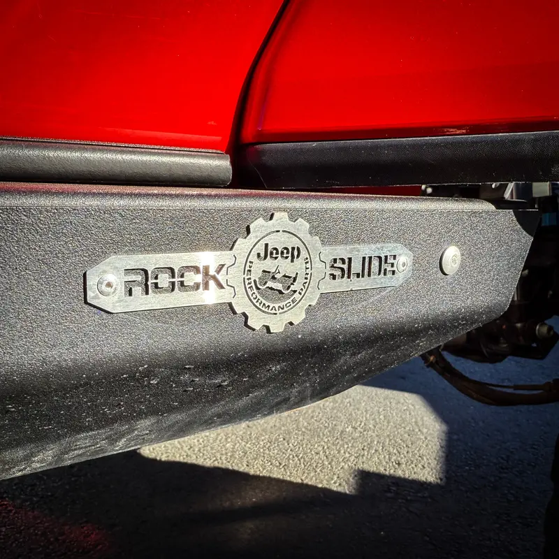 Mopar 純正 ロックスライドエンジニアリング 電動ステップ ステップスライダー (Jtグラディエーター用) 1