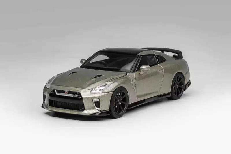 Motorhelix 1:64 Nissan Gt-R (R35) Track Edition In Millennium Jade 1