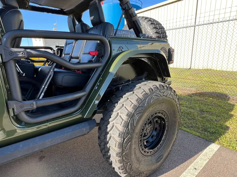 Next Venture Motorsports リアアルミニウム ハイラインフェンダー(Jl) 1