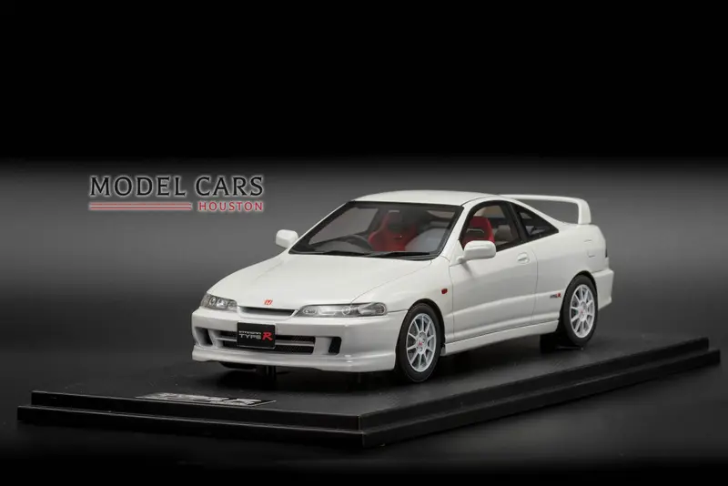 One Model 1:18 Honda Integra Type-R Dc2 Late Version White 1