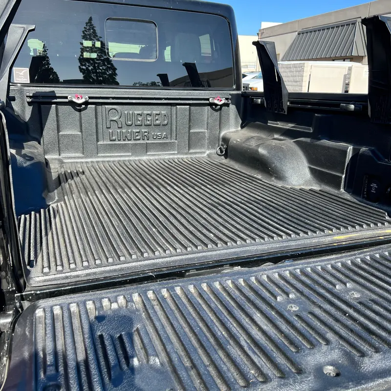 Rugged Liner Usa ラゲッドライナー ドロップインベッドライナー (Jtグラディエーター) 1