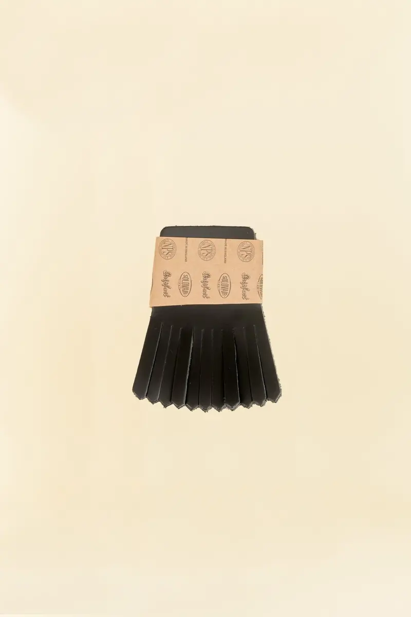 Solovair Kiltie - Black Hi Shine 1
